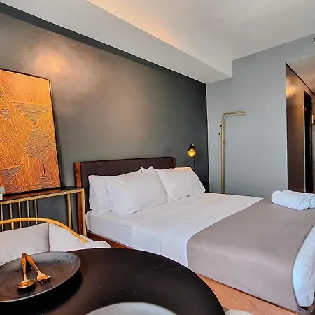 Elude Designer Suite Pasig - Prime Location